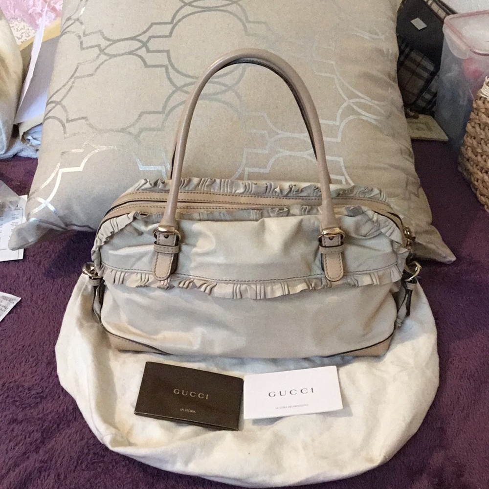 Authentic Gucci Lamb Skin Nude Ruffle Sabrina Satchel - 189848002058